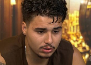 Eu tentei beijar ela: Pedro confessa que Jordana lembra a esposa